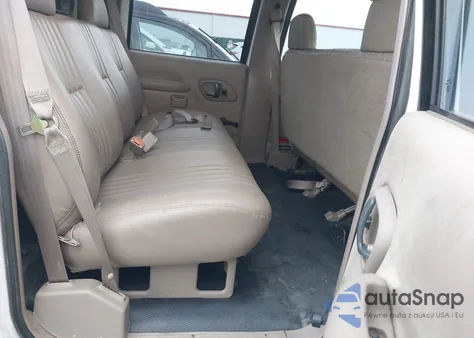 2000 Chevrolet C3500 from USA, damaged, VIN 1GCHC33R9YF491487